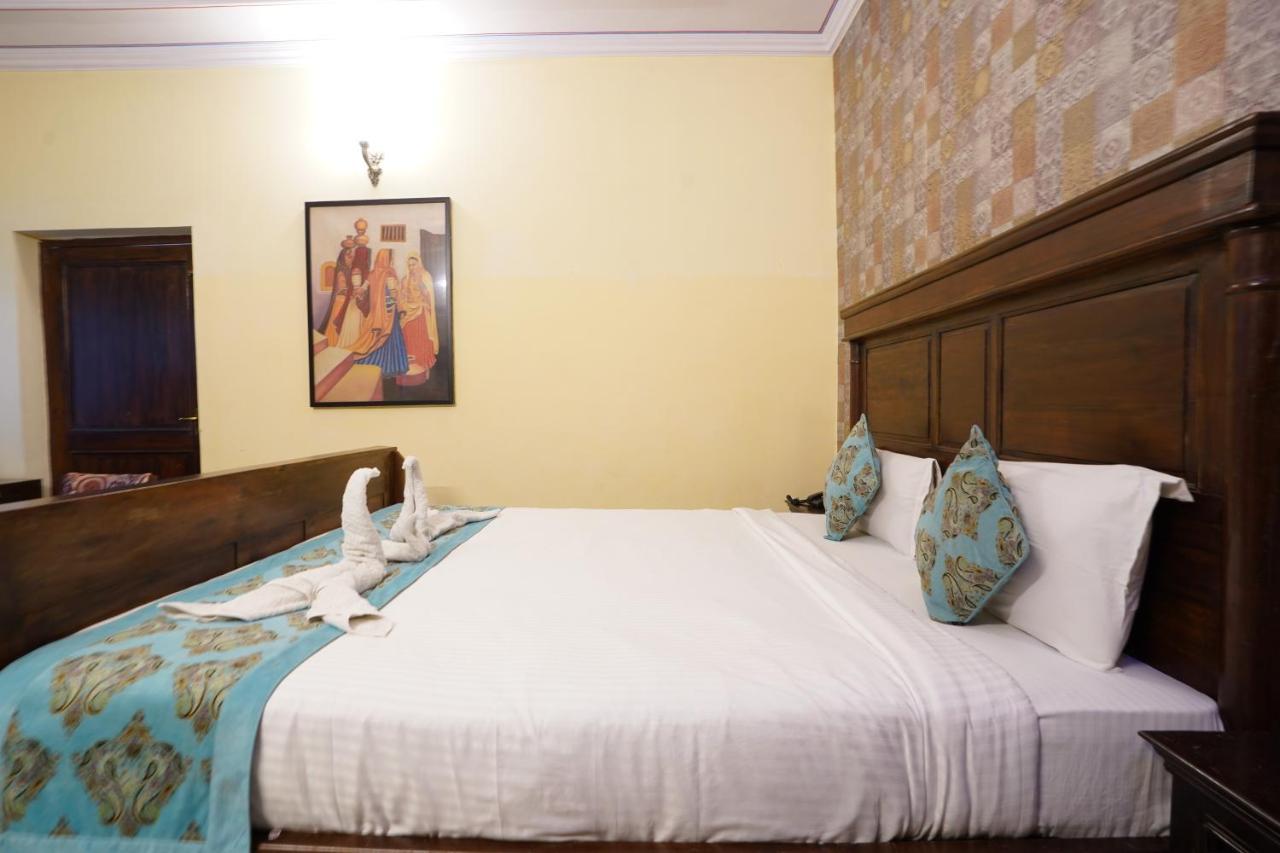 Hotel Radoli House - A Heritage Hotel Τζαϊπούρ Εξωτερικό φωτογραφία